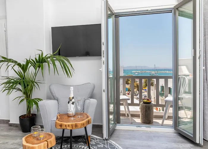 El_puerto Luxury Port